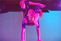 *China Acrobat performer